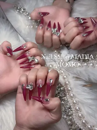 ネイル MADIA所属・momo .のネイルデザイン