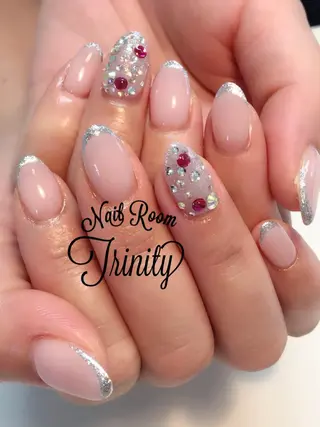 ネイル Trinity staffのネイルデザイン