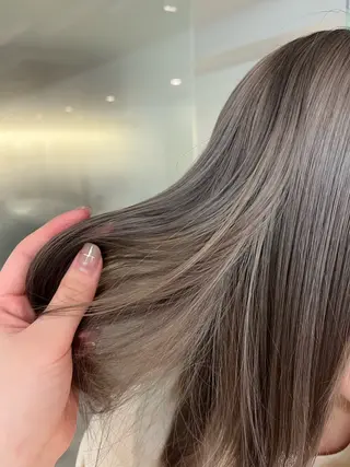 カラー films所属・AYA/films 韓国/レイヤー／ボブのヘアスタイル