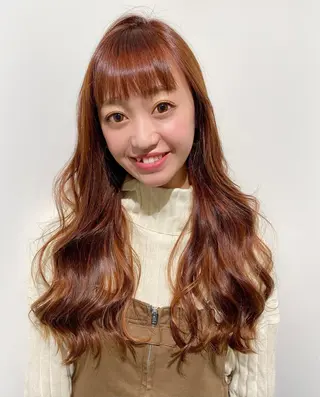ロング カラー 森本 笑のヘアスタイル