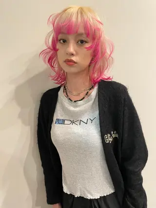 ミディアム カラー SALOWIN所属・ブリーチ✨ ボブ🪢レイヤーのヘアスタイル