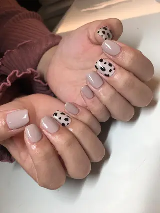 ネイル アンドルーチェ スクールの眉毛・アイブロウイメージ