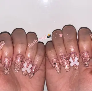 ネイル ViViA momokaのネイルデザイン