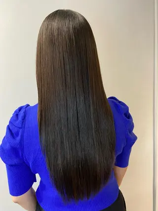 ロング natsumi / N°ariaのヘアスタイル