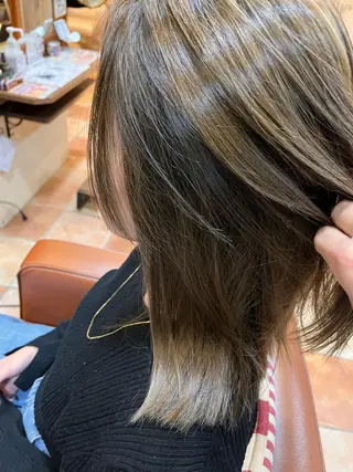 セミロング musee  radix所属・市井 悠迅のヘアスタイル