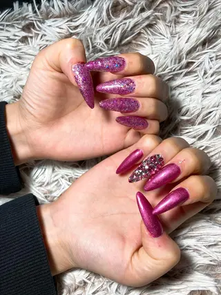 ロング ネイル ✴︎ Delightのネイルデザイン