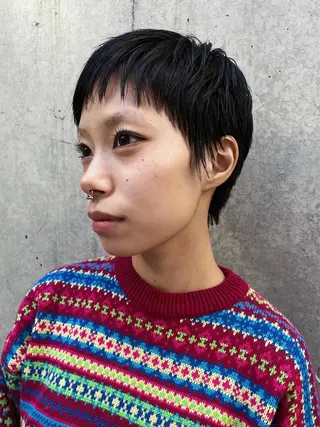 ショート Vicky オリーブ メンズカジュアルのヘアスタイル