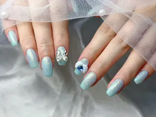 ネイル Queennail 北堀江Yumiのネイルデザイン