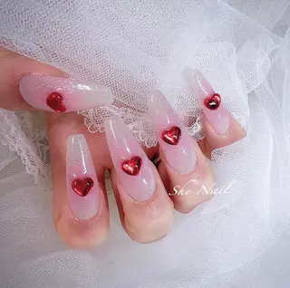 ネイル She   Nail所属・ISA_ BELLAのネイルデザイン
