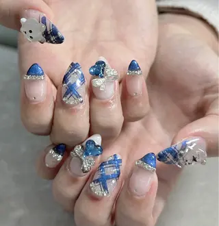 ネイル LAVISH nanamiのネイルデザイン