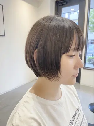 ショート カラー conne& ririのヘアスタイル