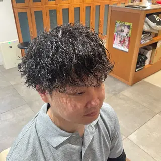 パーマ メンズ isi(イシ)所属・isi／門真／古川橋 EITOのヘアスタイル