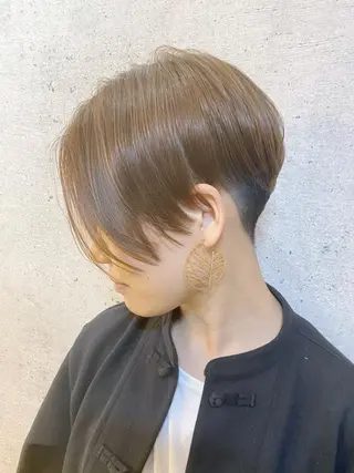 ショート カラー 草間 大輝のヘアスタイル