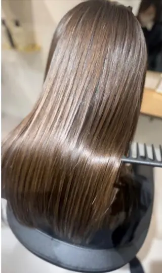 ロング Le un所属・Leun（ルアン） 奥村綾菜のヘアスタイル