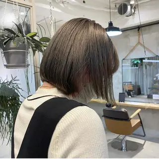 ショート カラー 艶カラー 🤍🫧/makoのヘアスタイル