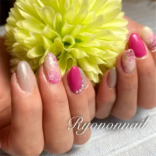 ネイル Ryononnail(リョノンネイル)所属・Ryononnail 上谷典子のネイルデザイン