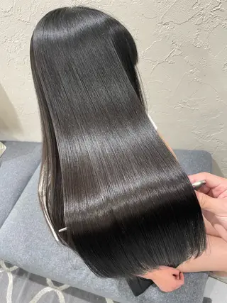 ロング LyriQ所属・池戸 梨衣のヘアスタイル