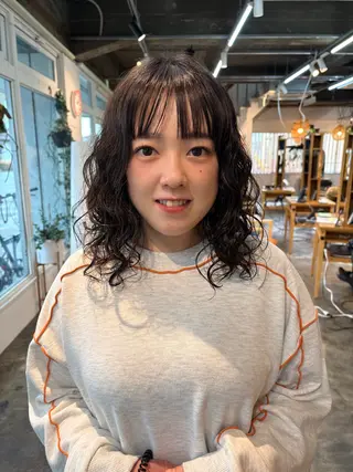 パーマ shiho/レイヤー /透明感カラーのヘアスタイル