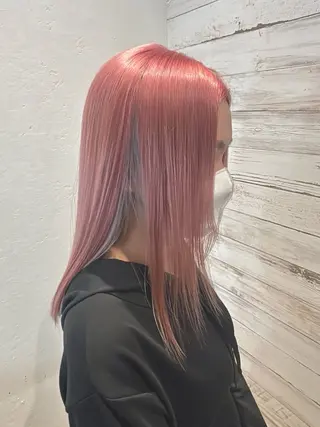 セミロング カラー アニメ髪・ウルフ🦇 樋口莉夏のヘアスタイル