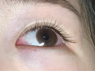 マツエク・マツパ mi:neige所属・mi:neige MIKUのマツエク・マツパデザイン