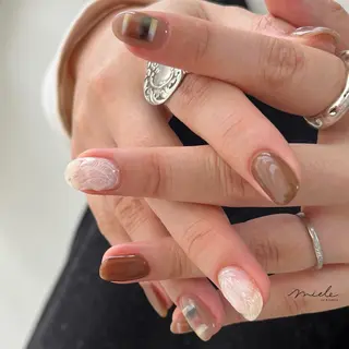 ネイル miele【ミエレ】 シンプル一癖のネイルデザイン