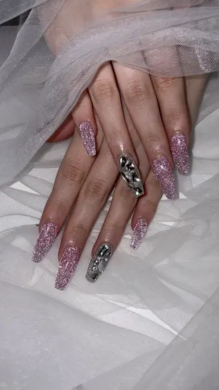 ネイル Rendezvous nailsalon所属・Sana ⭐︎のネイルデザイン