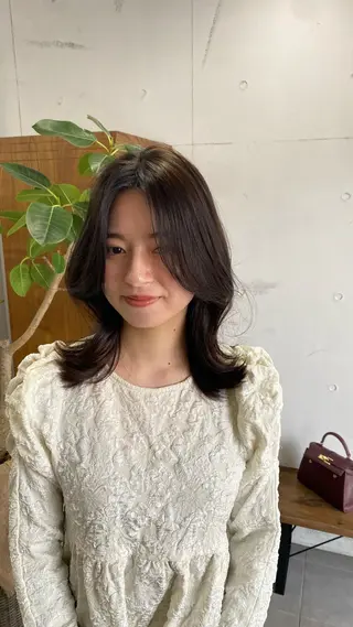 ミディアム darts所属・太田 すず香のヘアスタイル