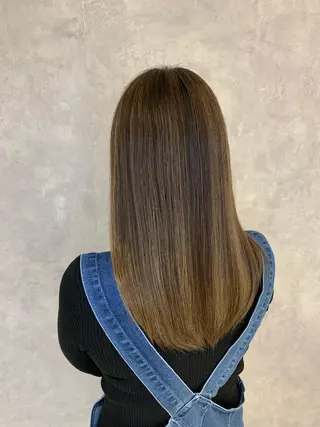 カラー 久永 菫のヘアスタイル