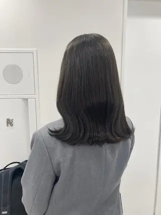 カラー 🪞SHE池袋 Official🪞のヘアスタイル