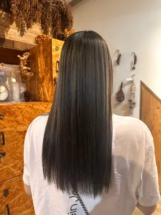 ロング カラー SEESOE所属・Abe Fuminaのヘアスタイル