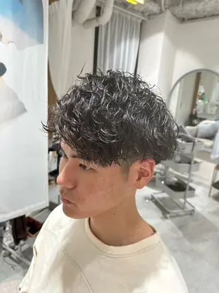 パーマ メンズ 💎メンズパーマ特化 🥇癖毛活かしのプロのヘアスタイル