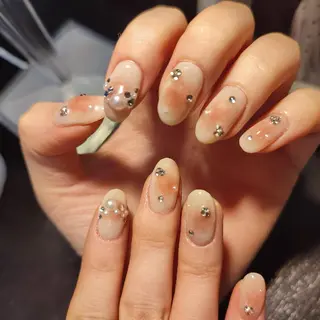 ネイル RUNWAY 　　の眉毛・アイブロウイメージ