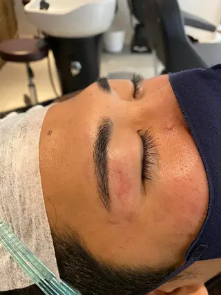 アイブロウ 山﨑 燦人のヘアスタイル