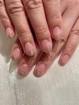 ネイル abbie新宿東口店所属・Tsunemi Sumireのネイルデザイン