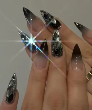 ネイル HIN NAILのネイルデザイン