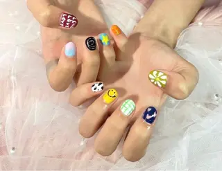 ネイル Lowé所属・Lowé みるくのネイルデザイン