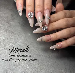 ネイル メラク難波/長さだし パラジェルフィルインのネイルデザイン