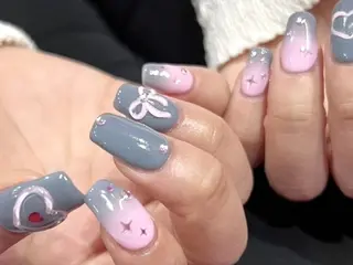 ネイル Rainrain💧 パーツ豊富、やり放題のネイルデザイン