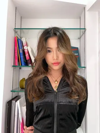 ロング レイヤーカット/瀬川 琴音のヘアスタイル