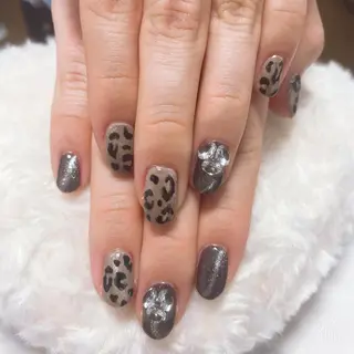 ネイル The Best Beauty受付担当のヘアスタイル