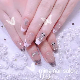 ネイル 🎀まゆ 🪽🐾のネイルデザイン