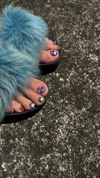 ネイル nailsalon hue所属・小山 羽奈のネイルデザイン