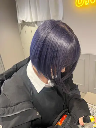 セミロング 寒色＆ブリーチ特化 寒色MiOのヘアスタイル