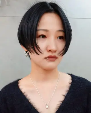 ショート 顔まわり/ボブウルフ 🤍愛唯(めい)のヘアスタイル