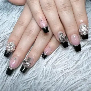 ネイル シェヌネイル JURAのネイルデザイン