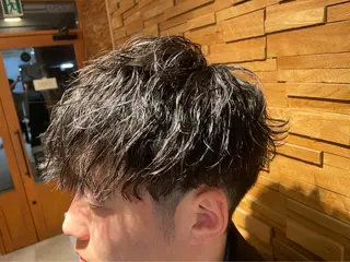 パーマ メンズ 佐々木 悠莉のネイルデザイン