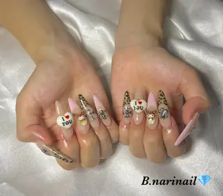 ネイル b.nari nailのネイルデザイン