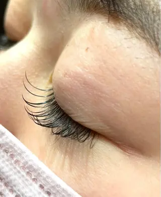 マツエク・マツパ 田口 斐世李のマツエク・マツパデザイン