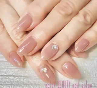 ネイル eclat BEAUTY NAIL SALON　枚方市駅前店所属・松本 ひとみのネイルデザイン