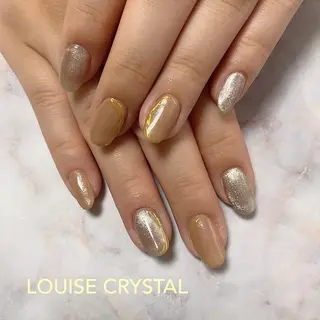 ネイル LOUISE CRYSTALのネイルデザイン